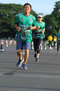 BIB: 209, 574
                            <button type="button" onclick="openModal(5172881)" class="btn btn-primary btn-sm float-right btn-popup" data-toggle="modal" data-target=".modal-high-quality">
                        <i class="fas fa-shopping-cart"></i> Add to Cart
                    </button>
                                            <button type="button" onclick="isThisMe(5172881, true)" class="btn btn-success btn-sm float-right btn-popup btn-isme hidden" data-toggle="tooltip" data-placement="bottom" title="นี่คือรูปของคุณใช่ไหม คลิกที่นี่เพื่อเอาเข้าอัลบั้ม">
                        <i class="fas fa-plus"></i> Add to album
                    </button>
                    <button type="button" onclick="isThisMe(5172881, false)" class="btn btn-warning btn-sm float-right btn-popup btn-isnotme hidden">
                        <i class="fas fa-ban"></i> Remove from album
                    </button>